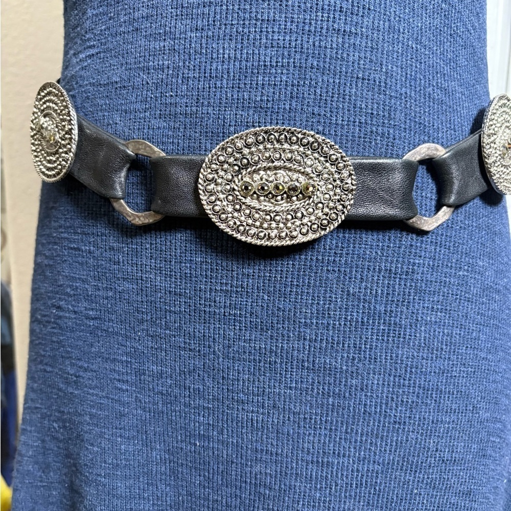 Chic Black Leather‎ and Silver Concho Women's Belt. All Beading Intact. Western
